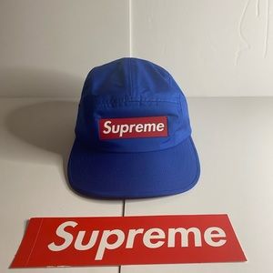 Supreme hat OS box logo
